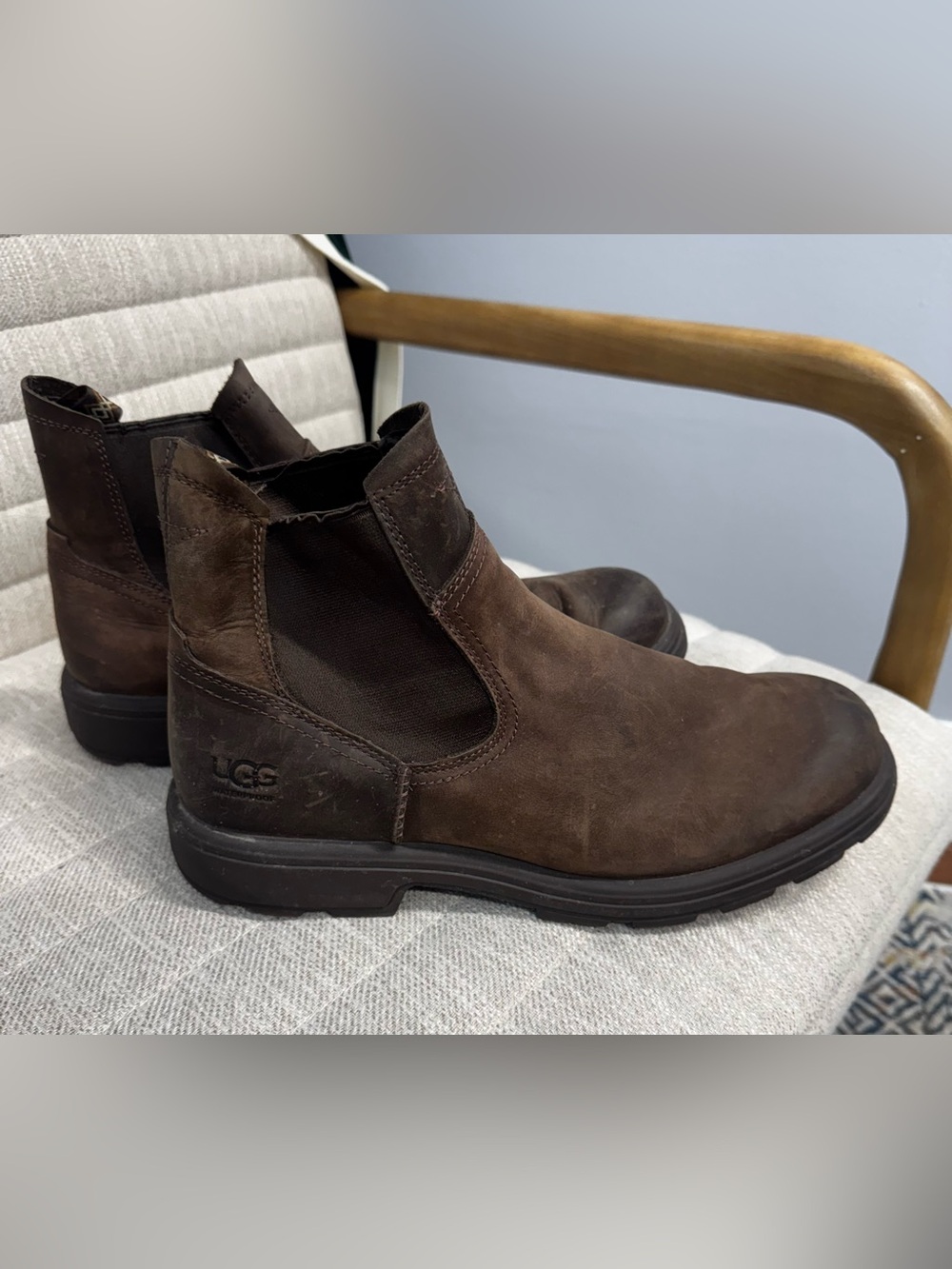 UGG Men's Dark Brown Suede Chukka Boots, 11